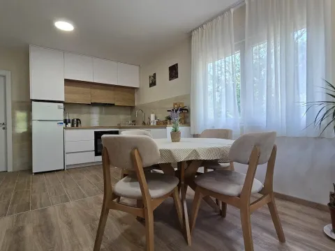 Izdavanje, kuća, 90m², Spuž, Danilovgrad - image 26