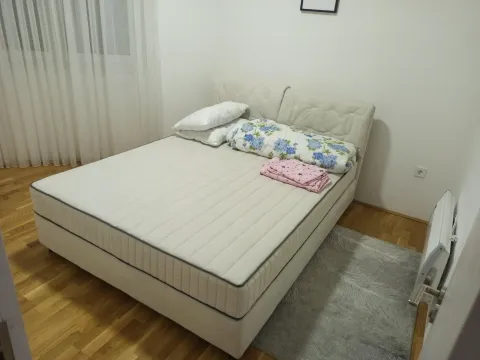Izdavanje, trosoban stan, 100m², Dalmatinska ulica, Podgorica - image 7