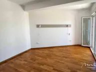 Sale, two bedroom apartment, 72m², Tivat, Crna Gora - image 3