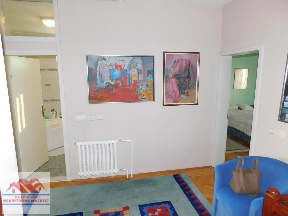 Prodaja, stan, 151m², Vašarište, Kragujevac