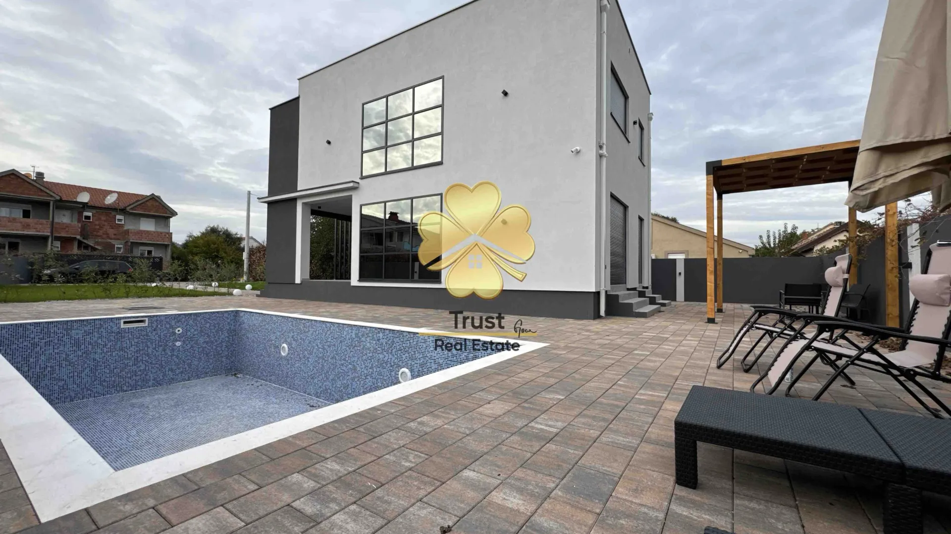 Rent, house, 150m², Donja Gorica, Podgorica
