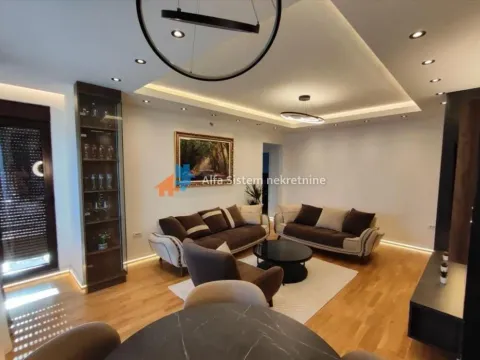 Izdavanje, trosoban stan, 74m², Lekino Brdo, Voždovac Sve Podlokacije - image 3