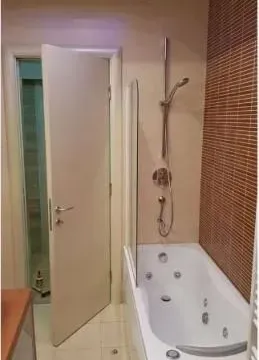 Izdavanje, jednosoban stan, 48m², Savski Venac, Beograd - image 6