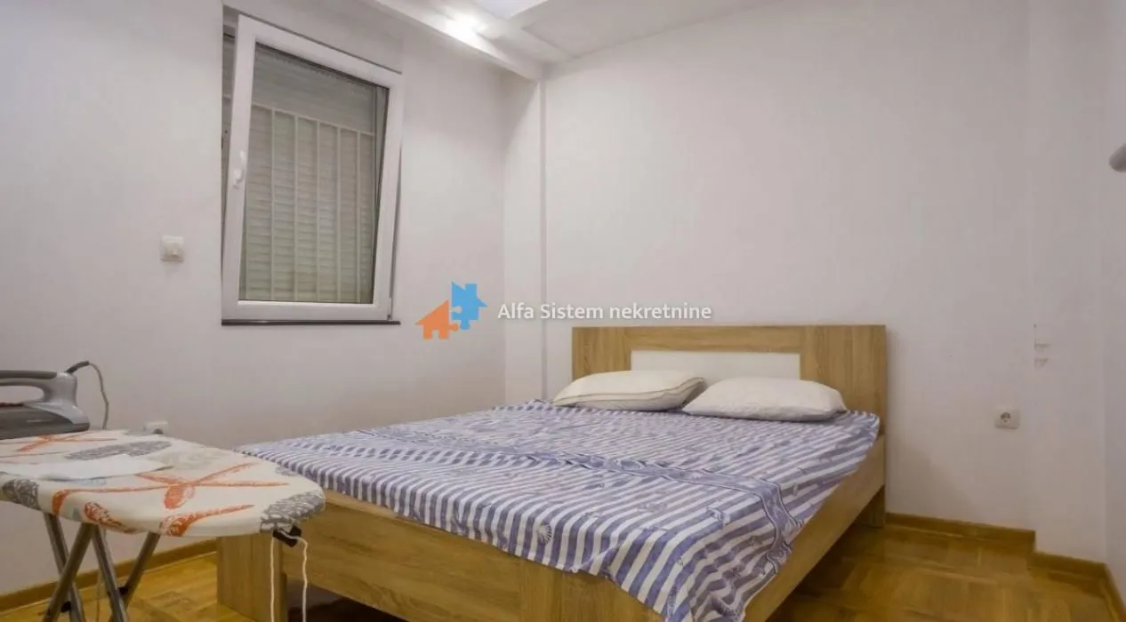 Rent, three bedroom apartment, 75m², Filmski Grad, Beograd