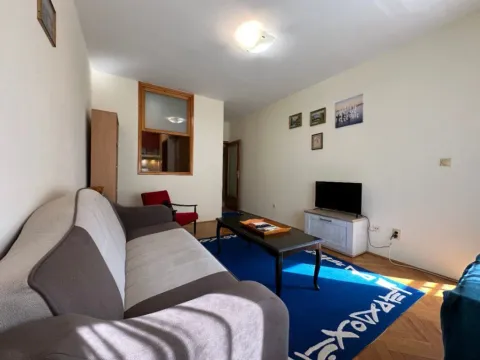 Izdavanje, dvosoban stan, 58m², Zagorič, Podgorica - image 2