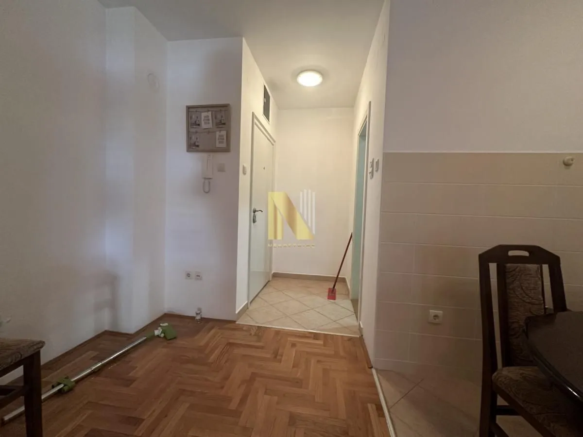 Rent, studio apartment, 28m², Grbavica, Novi Sad Sve Podlokacije