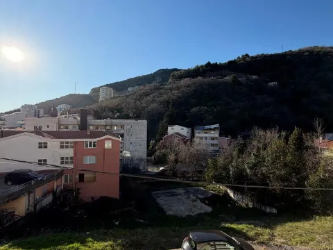 Prodaja, jednosoban stan, 35m², Bečići, Budva - image 1