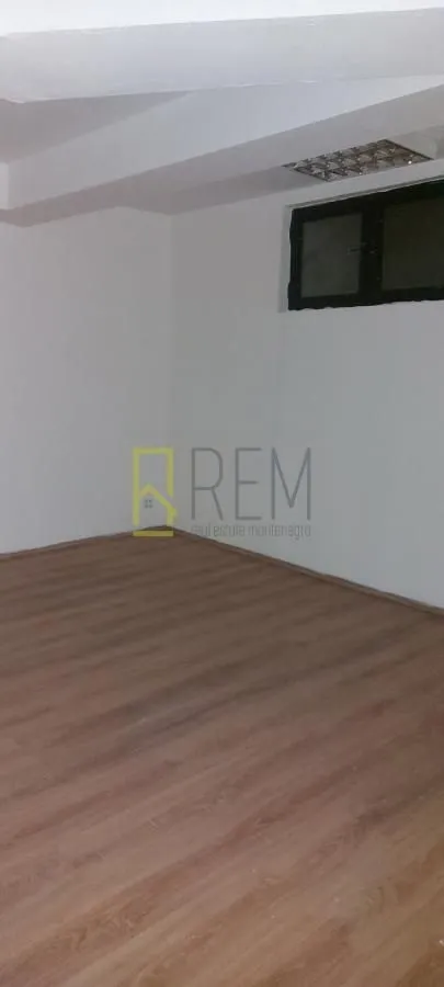 Sale, office space, 64m², Lepa Kata, Podgorica