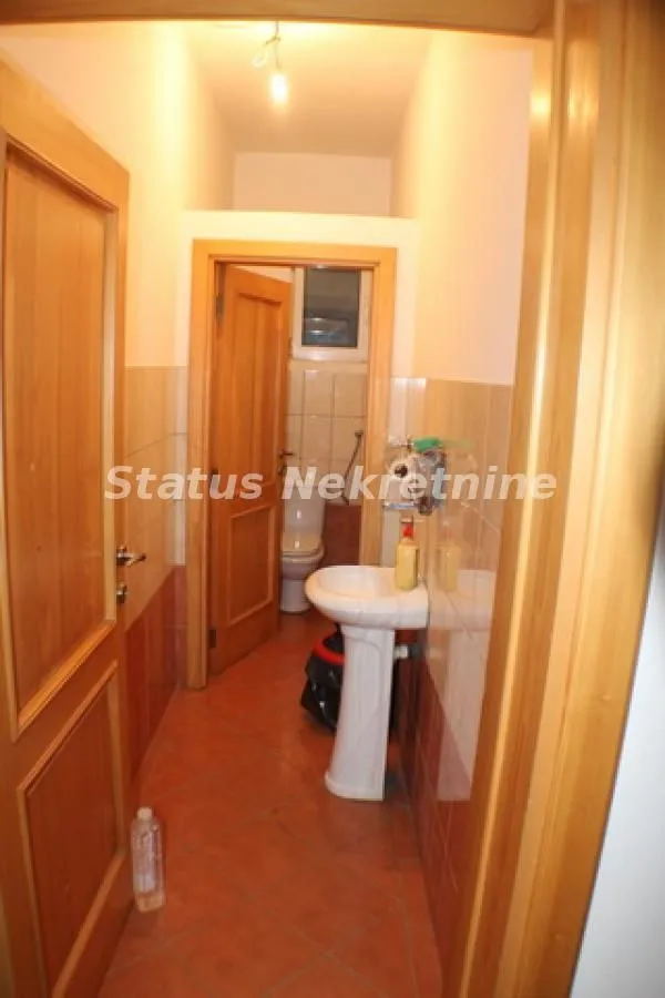 Sale, office space, 508m², Rumenka, Novi Sad Sve Podlokacije