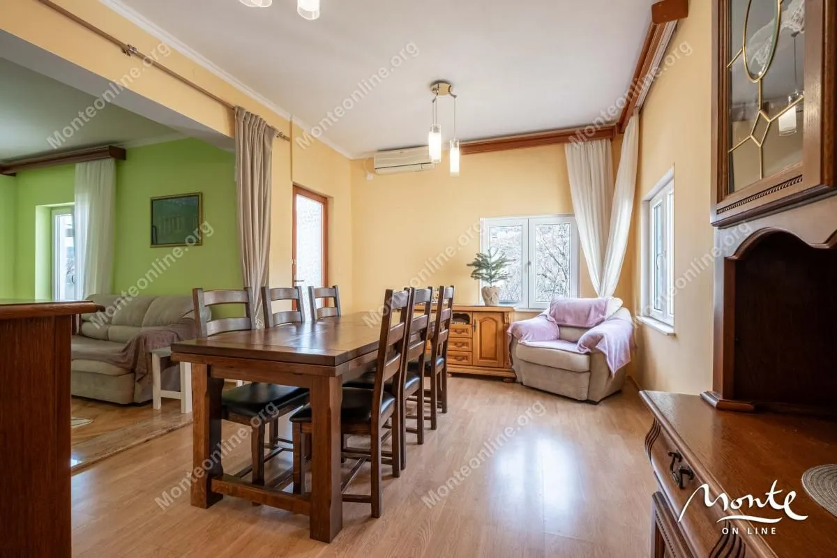 Prodaja, dvosoban stan, 71m², Topla, Herceg Novi