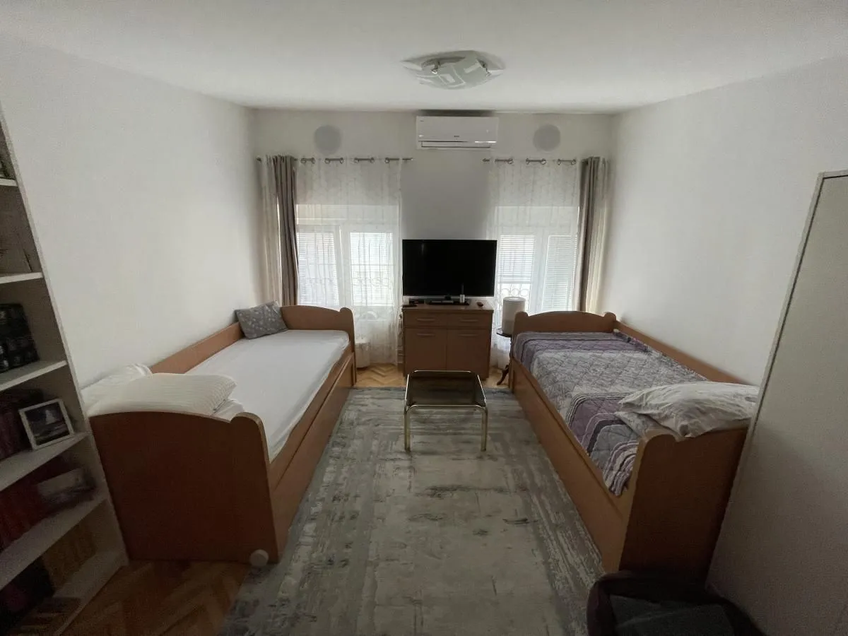 Prodaja, trosoban stan, 95m², Centar, Novi Sad