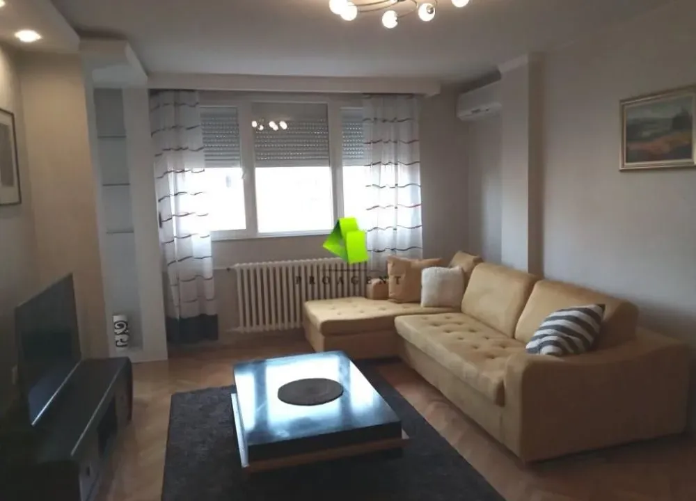 Izdavanje, trosoban stan, 73m², Medijana, Niš