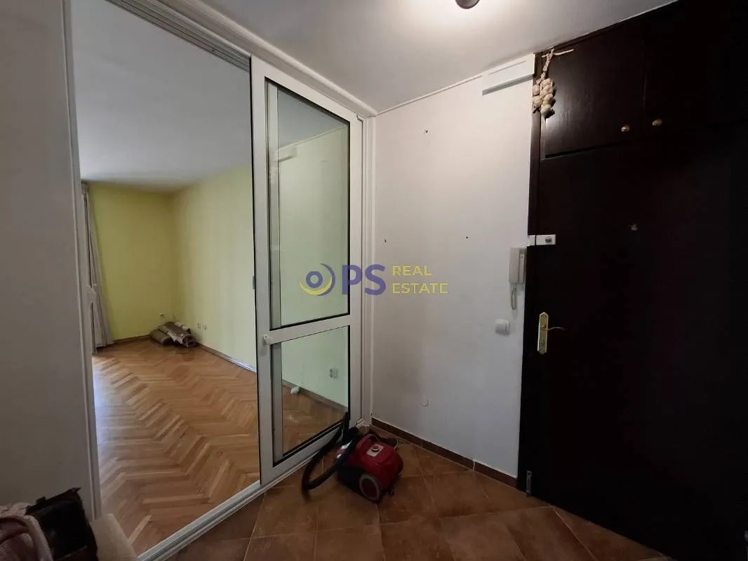 Prodaja, trosoban stan, 77m², Bar, Crna Gora