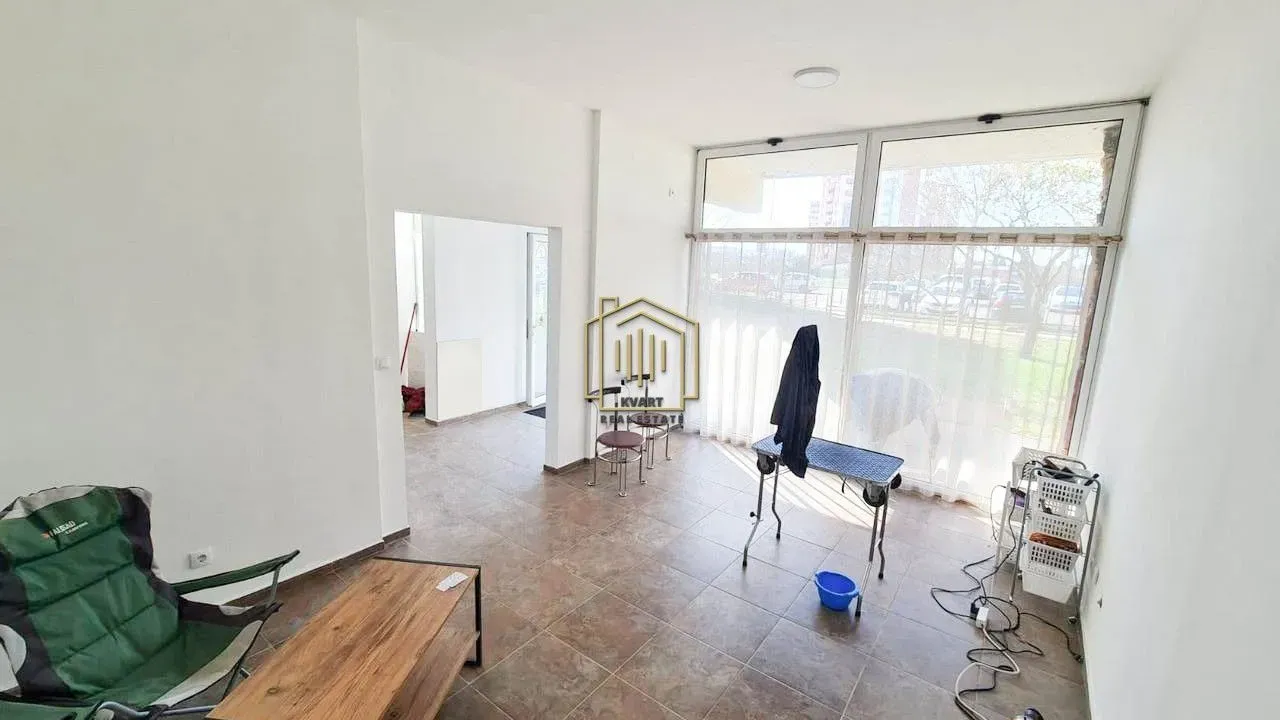 Rent, office space, 116m², Baston, Podgorica