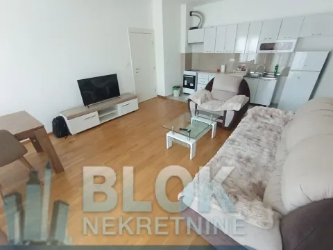 Izdavanje, dvosoban stan, 70m², Zabjelo, Podgorica - image 4