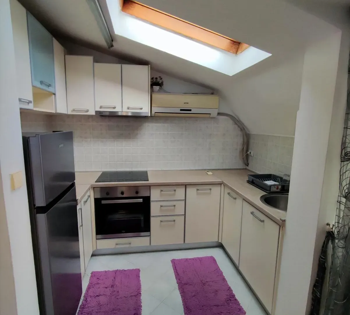 Prodaja, dvosoban stan, 77m², Ljubović, Podgorica
