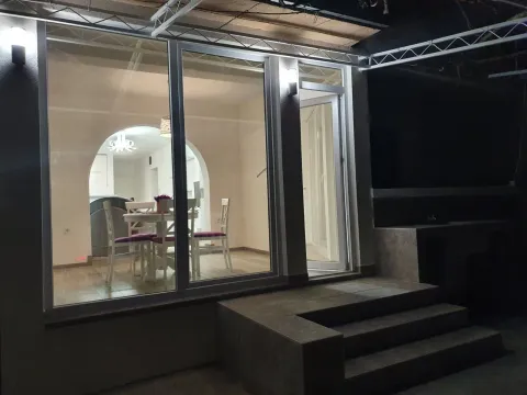 Izdavanje, jednosoban stan, 55m², Budva, Crna Gora - image 8