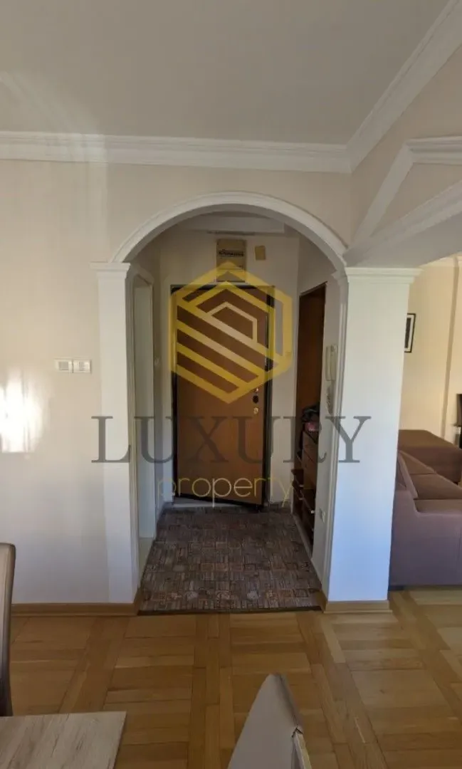 Izdavanje, jednosoban stan, 55m², Preko Morače, Podgorica