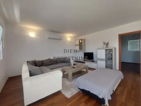 Izdavanje, dvosoban stan, 90m², Mrčevac, Tivat - image 2