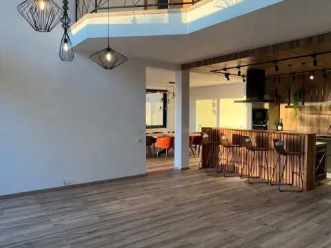 Prodaja, kuća, 317m², Tivat, Crna Gora - image 18