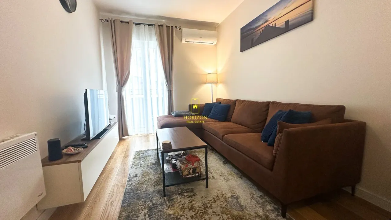 Prodaja, jednosoban stan, 40m², Central Point, Podgorica