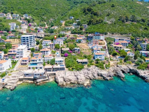 Prodaja, kuća, 400m², Dobre Vode, Bar