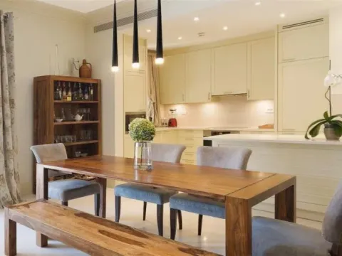 Prodaja, dvosoban stan, 100m², Centar, Tivat - image 2