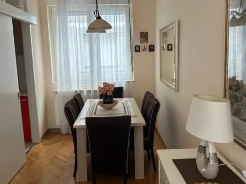 Rent, two bedroom apartment, 68m², Savski Venac, Beograd - image 8