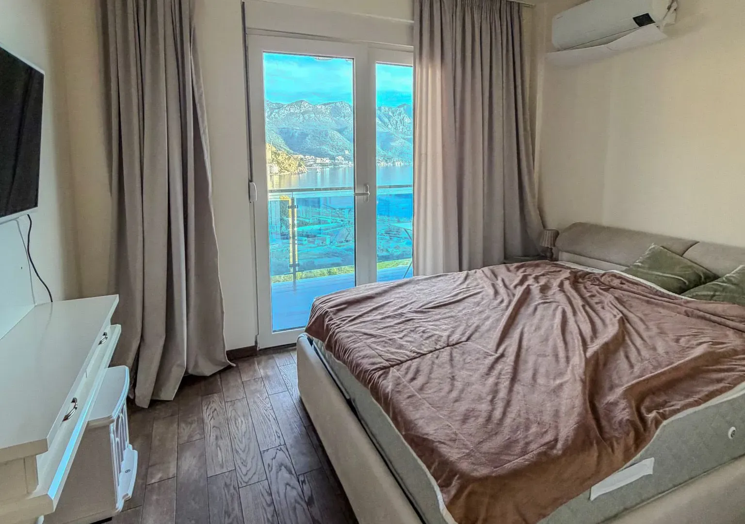 Prodaja, dvosoban stan, 89m², Bečići, Budva