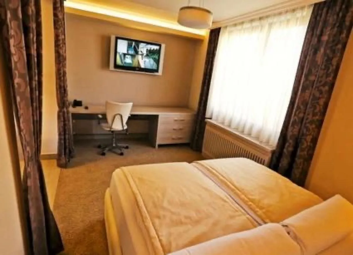Rent, office space, 250m², Sajmište, Novi Sad