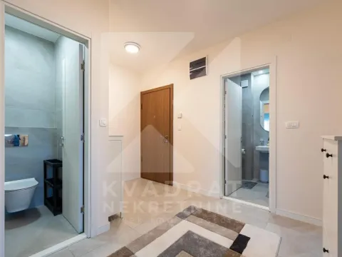 Izdavanje, dvosoban stan, 73m², Central Point, Podgorica - image 17