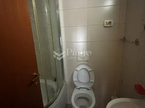 Izdavanje, jednosoban stan, 40m², City Kvart, Podgorica - image 5