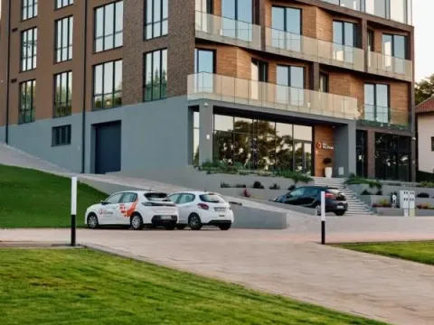 Rent, office space, 570m², Petrovaradin, Novi Sad - image 13