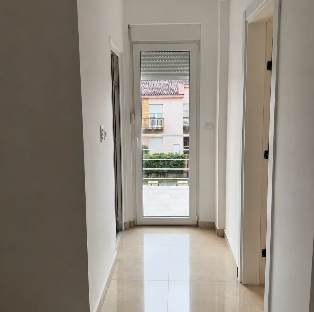 Rent, house, 337m², Stari Aerodrom, Podgorica