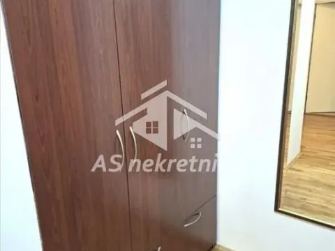 Izdavanje, četvorosoban stan, 105m², Crveni Krst, Beograd - image 18