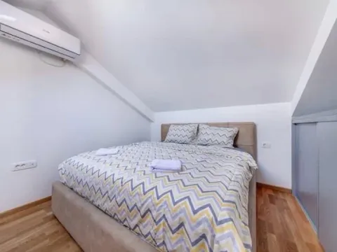 Rent, two bedroom apartment, 70m², Pobrežje, Podgorica - image 12