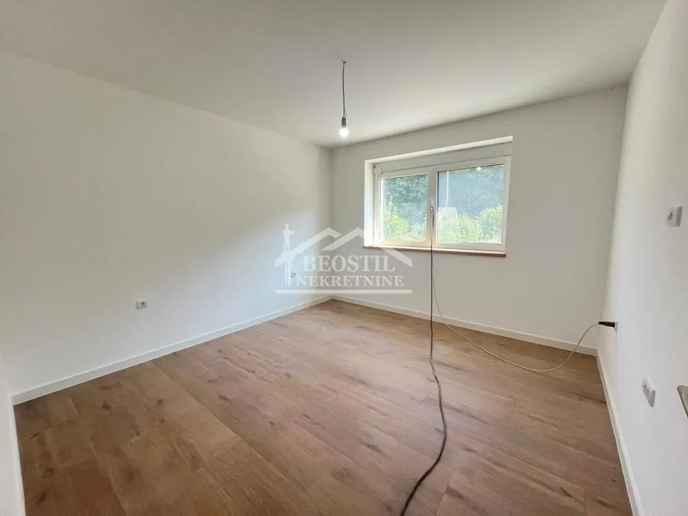 Prodaja, četvorosoban stan, 83m², Centar, Smederevo