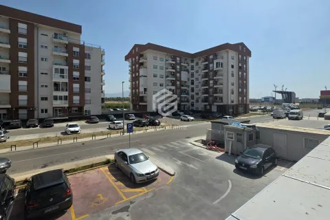 Rent, one bedroom apartment, 42m², Stari Aerodrom, Podgorica - image 17