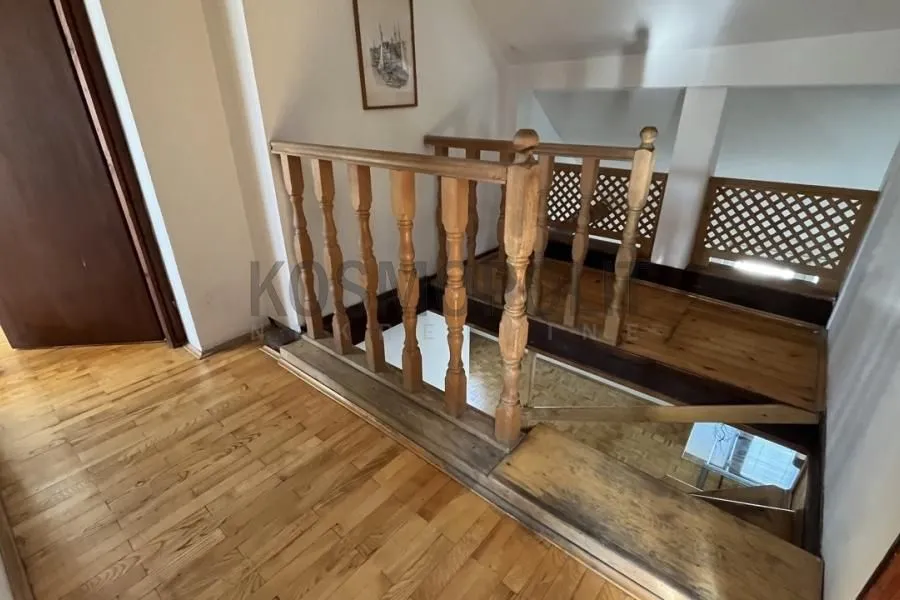 Prodaja, trosoban stan, 58m², Lion, Zvezdara Sve Podlokacije