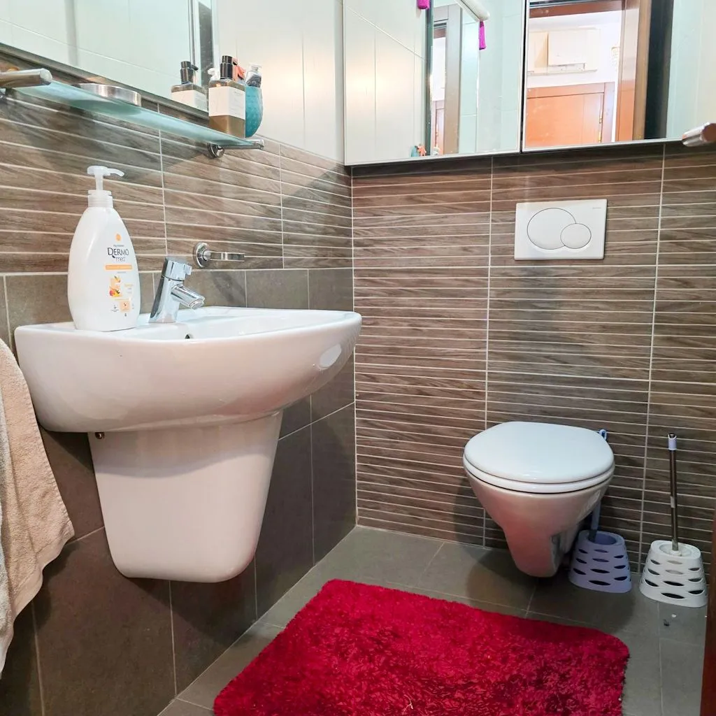 Prodaja, trosoban stan, 120m², Tološka šuma, Podgorica