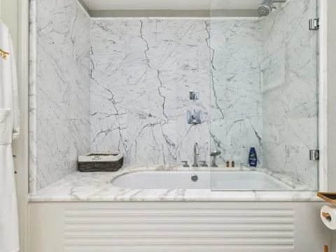 Prodaja, četvorosoban stan, 380m², Porto Montenegro, Tivat - image 15