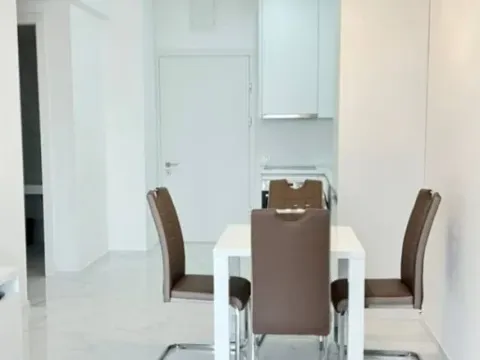 Izdavanje, dvosoban stan, 70m², Bečići, Budva - image 7