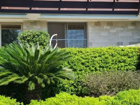 Sale, one bedroom apartment, 100m², Budva, Crna Gora - image 9