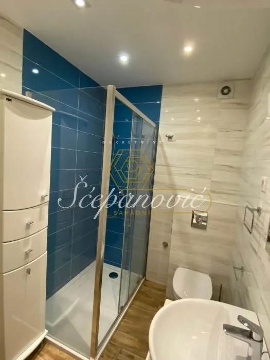 Prodaja, dvosoban stan, 44m², Nova Detelinara, Novi Sad Sve Podlokacije