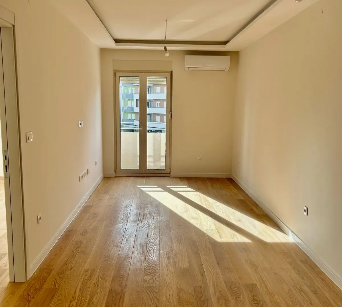 Prodaja, jednosoban stan, 43m², Central Point, Podgorica
