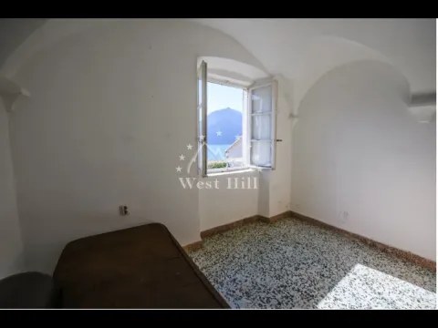 Prodaja, kuća, 134m², Perast, Kotor - image 11