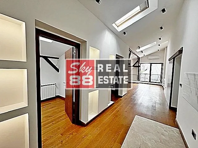Prodaja, trosoban stan, 66m², Vračar Hram, Vračar Sve Podlokacije