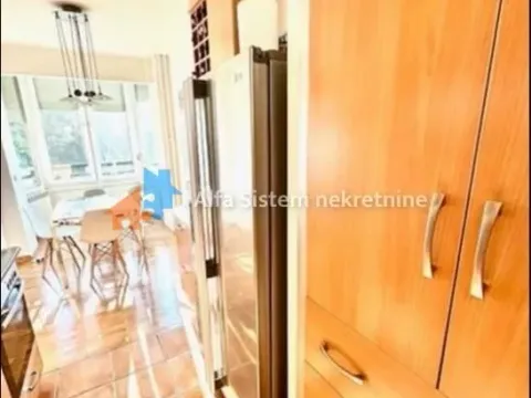 Izdavanje, trosoban stan, 80m², Stari Grad, Beograd - image 16