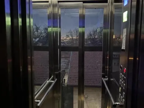 Izdavanje, trosoban stan, 49m², Bulbulder, Zvezdara Sve Podlokacije - image 12