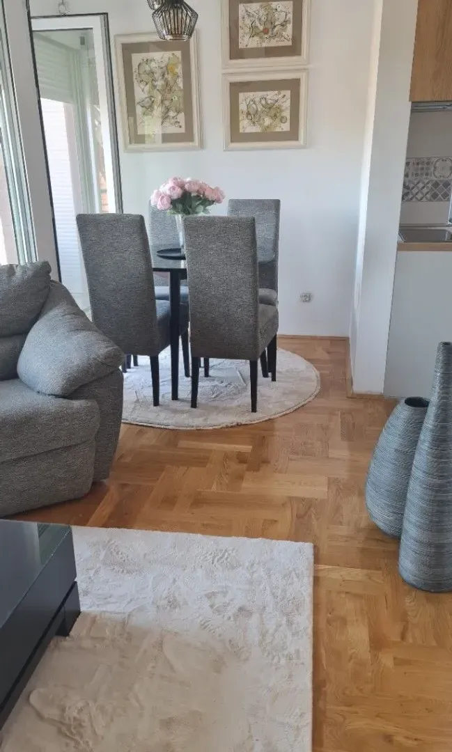 Rent, one bedroom apartment, 48m², Cetinje, Crna Gora